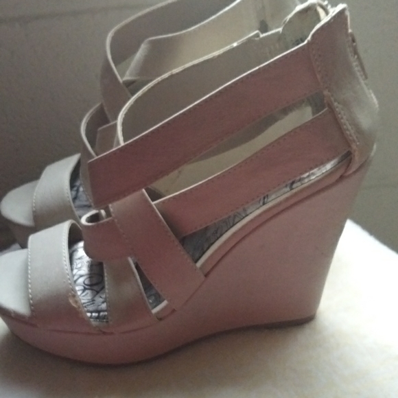 Wedges - Picture 2 of 6